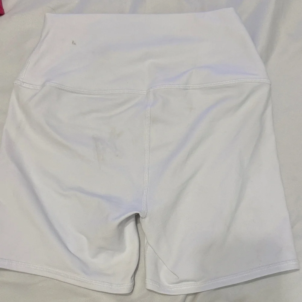 ALO Yoga White High-Rise Bike Shorts with Subtle Logo